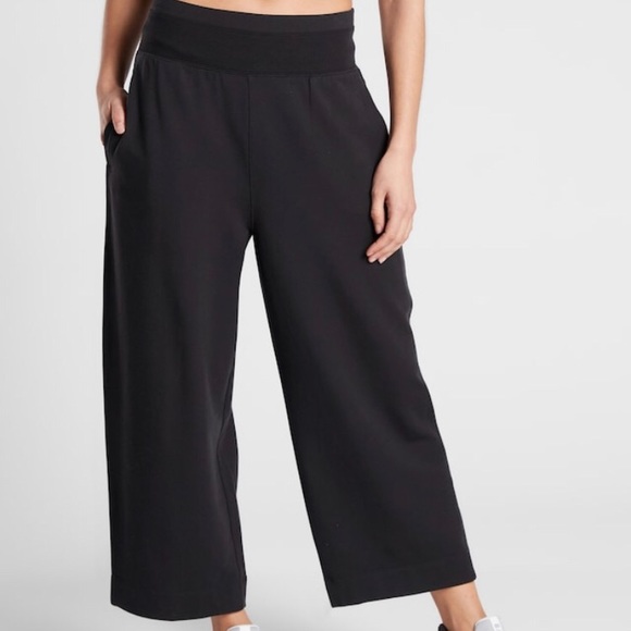 Athleta Pants - Athleta Free Flow Culotte Black NWT Large